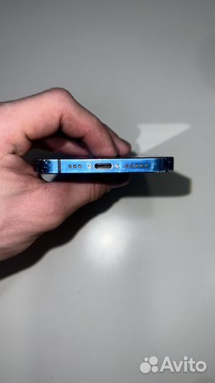 iPhone 12, 64 ГБ