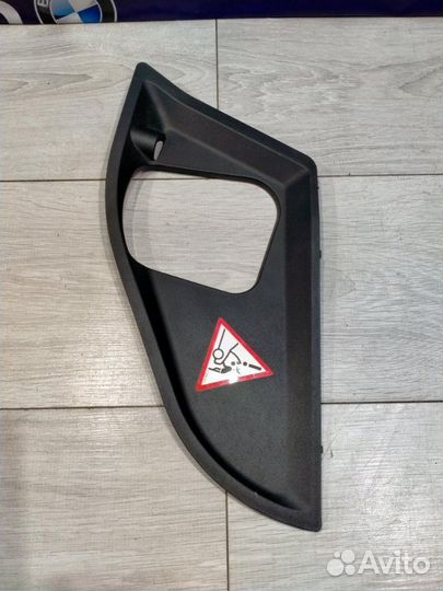 Накладка замка капота передняя левая Bmw 523I F10