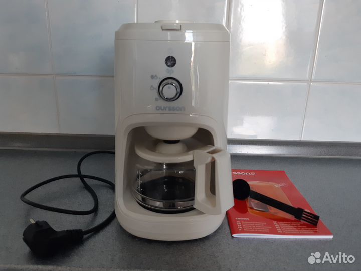 Кофеварка Oursson CM0400G со встроенной кофемолкой
