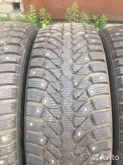 Pirelli Formula Ice 225/65 R17 102T