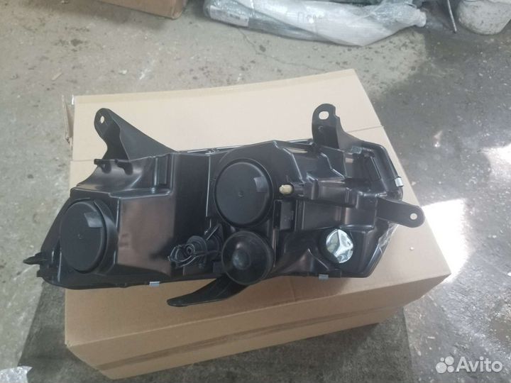 Фара Рено Логан 2