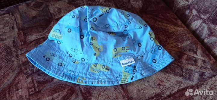 Панама и шапка на мальчика