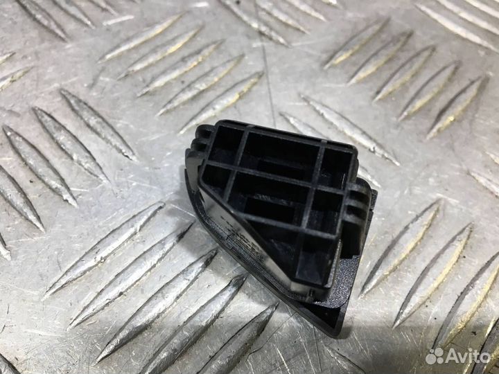 Б/У Декоративная крышка#001