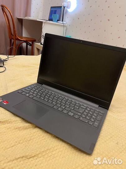 Ноутбук Lenovo V15 ADA 82c7