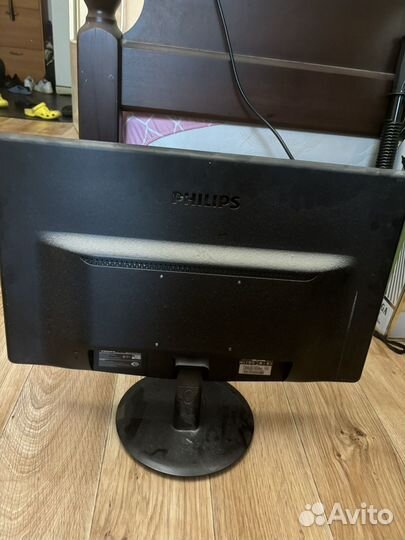 Монитор Philips 226v3L