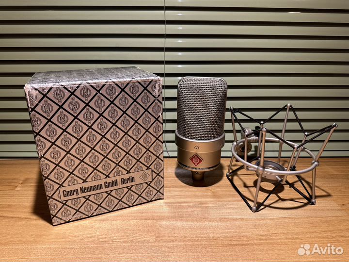 Микрофон студийный Neumann TLM 49 + Паук