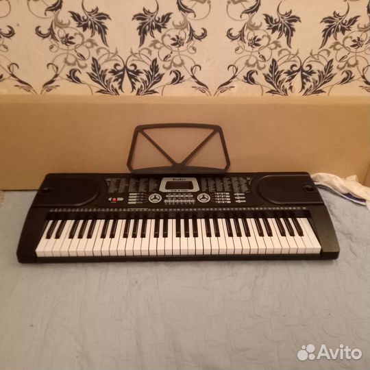 Синтезатор tesler