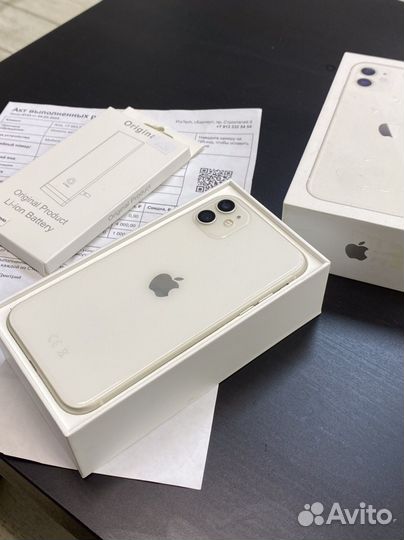 iPhone 11, 64 ГБ