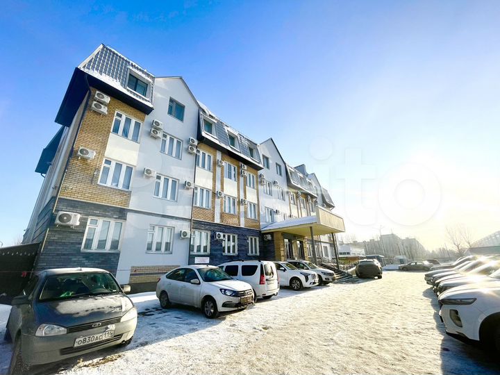 Офис с ремонтом с арендатором, в Лизинг , 18.4 м²