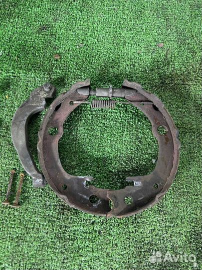 Механизм ручника задний Toyota Celica ZZT231