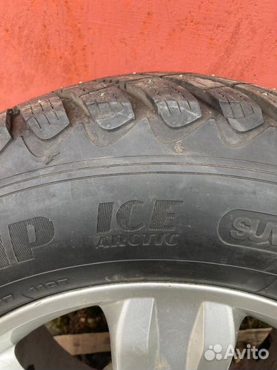 Goodyear UltraGrip Ice Arctic SUV 255/65 R17