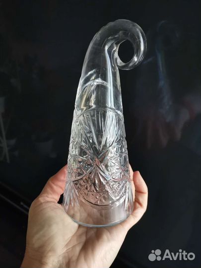 Рог хрустальный изящный