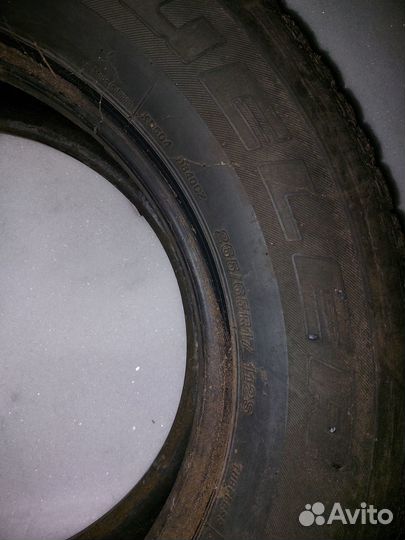 Bridgestone 738V 265/65 R17