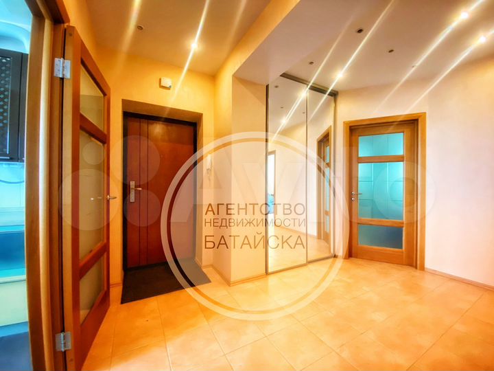 3-к. квартира, 85 м², 3/5 эт.