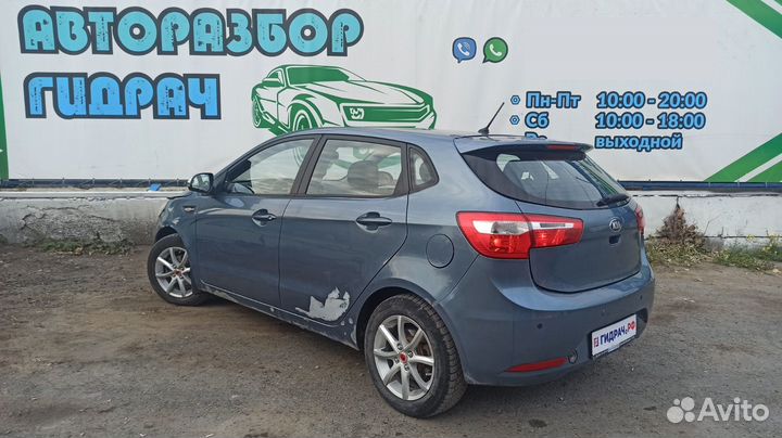 Пластик салона Kia Rio 3