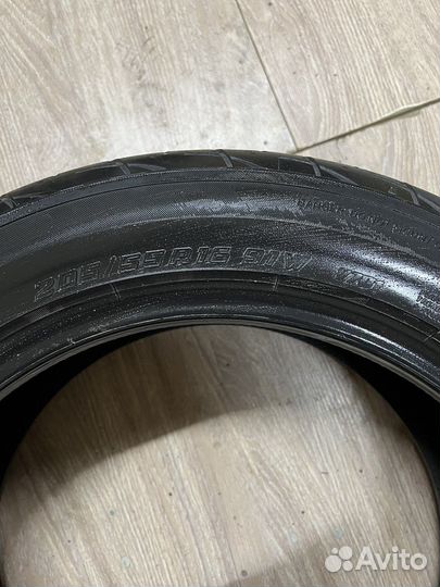 Yokohama Advan Fleva V701 R16