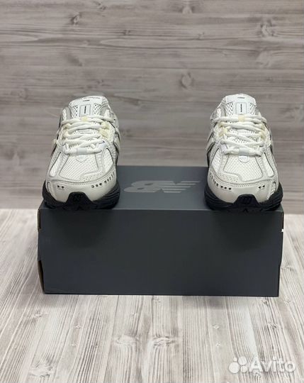 Кроссовки New Balance 1906 R