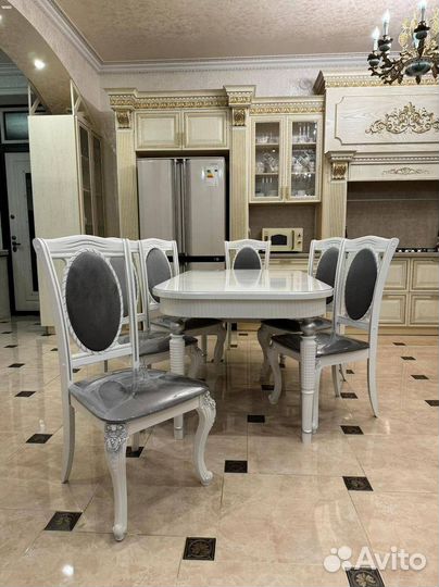 Стол и стулья в гостиную.Оплата при получении