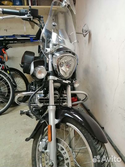 Мотоцикл Bajaj Avenger