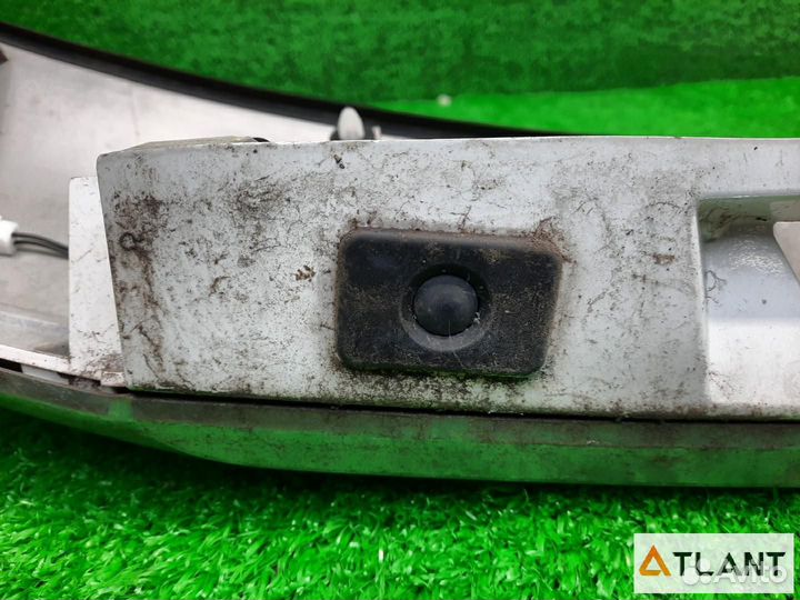 Обшивка двери багажника mazda atenza