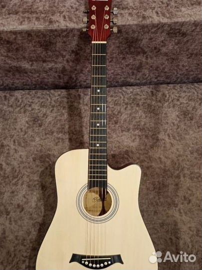 Гитара с аксесуарами