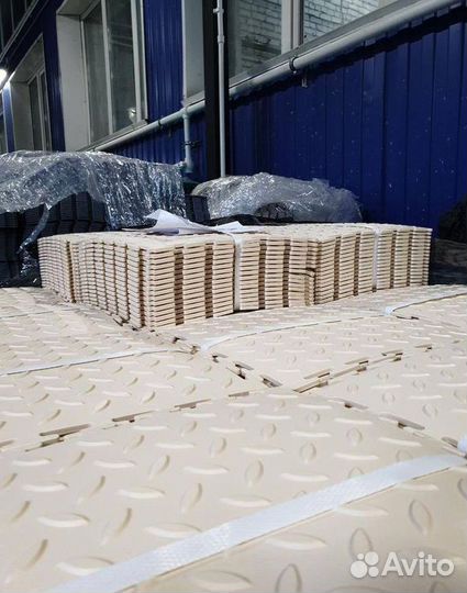 Модульная пвх плитка в автосервис / сто