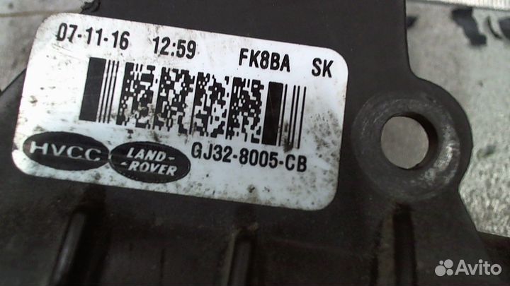Радиатор охлаждения двигателя Land Rover Range Rover Evoque