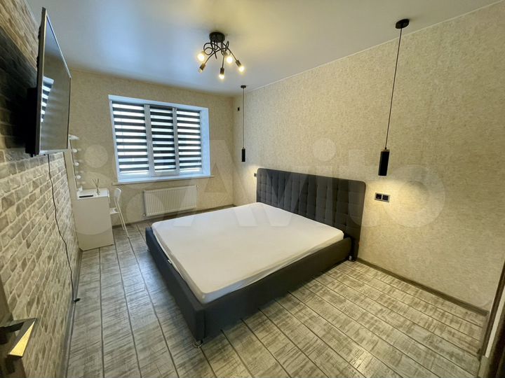 2-к. квартира, 66 м², 1/3 эт.