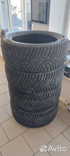 Pirelli Ice Zero 2 275/45 R20 и 305/40 R20 110H