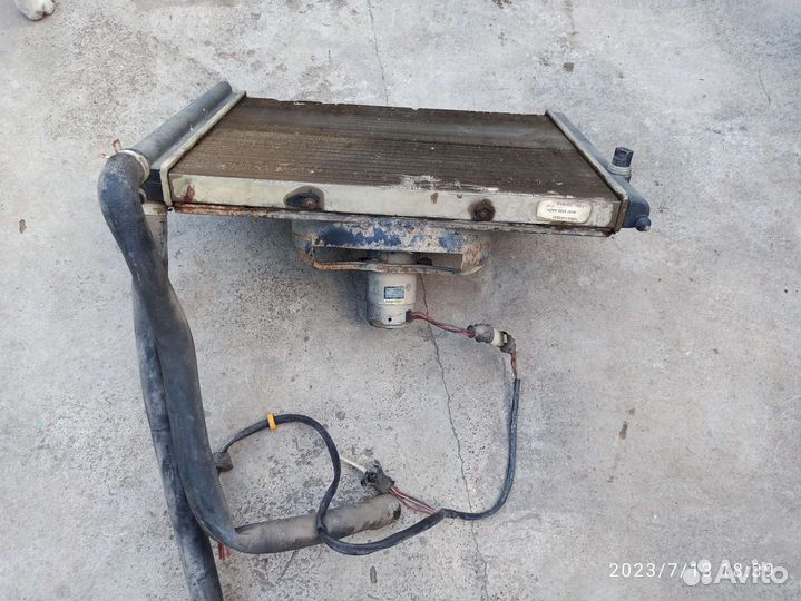 Радиатор на volkswagen transporter t2