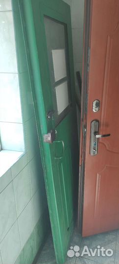 Дверь входная металлическая со стеклом