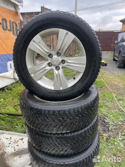 Nokian Tyres Hakkapeliitta 8 SUV 225/65 R17