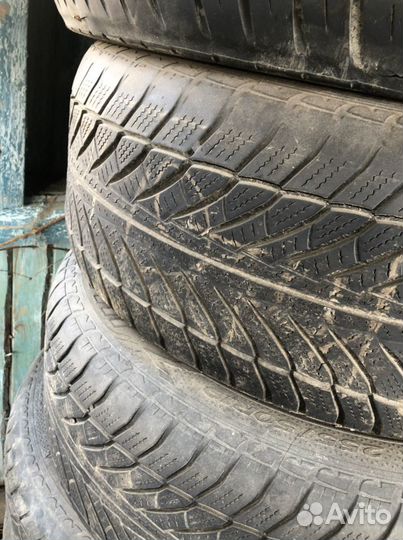 Goodyear UltraGrip 255/50 R19 104Y