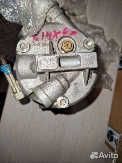 Компрессор кондиционера Opel Corsa D