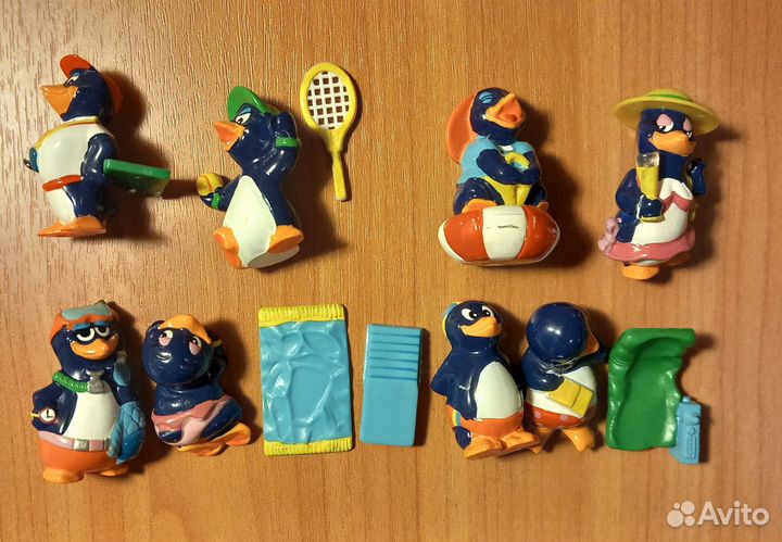 Киндер сюрприз. Пингвины на пляже. Некомплект