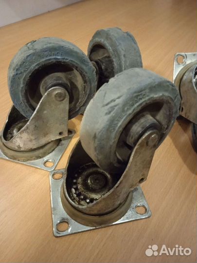 Колеса поворотные