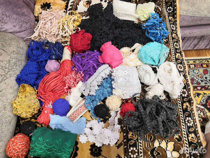 Кайма, тесьма, кружева