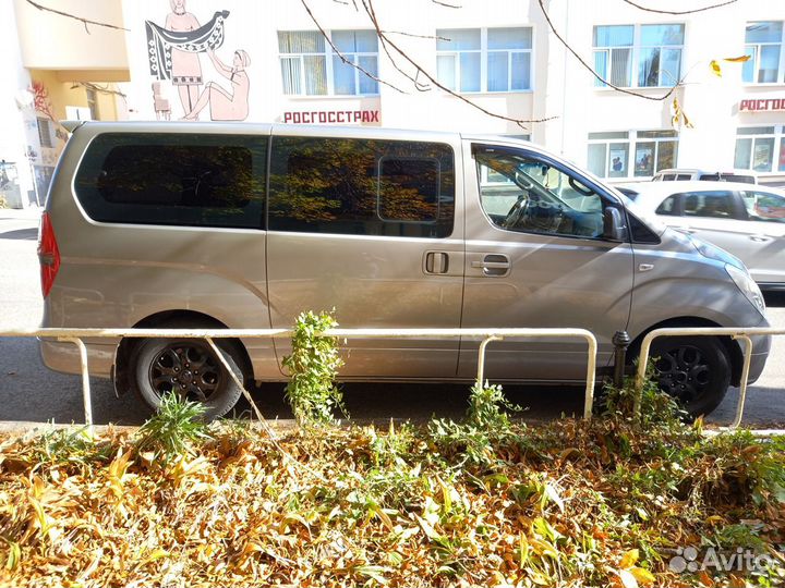 Hyundai Grand Starex 2.5 AT, 2012, 279 137 км