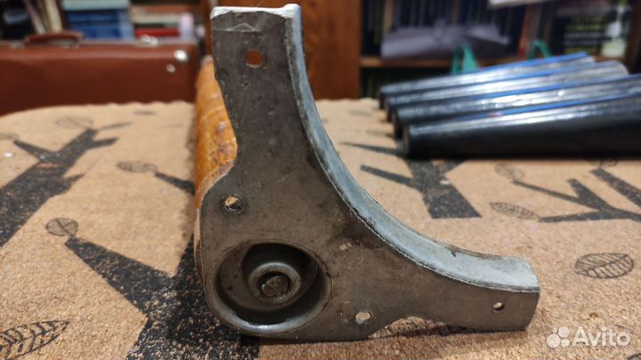 Мебельные деревянные и карболитовые ножки