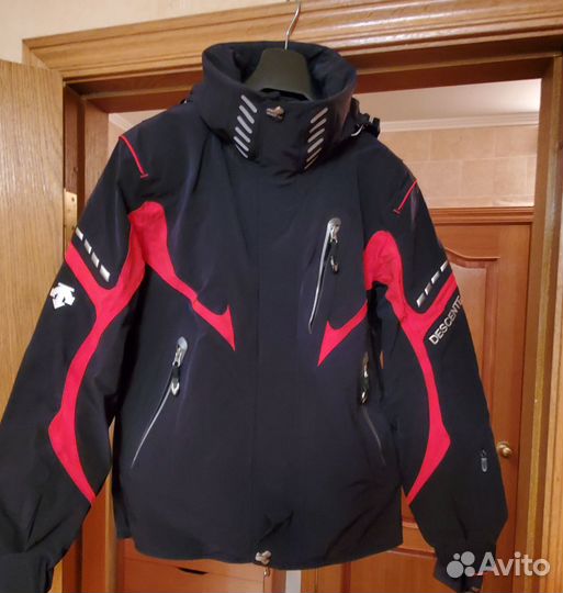 Горнолыжный костюм мужской Descente