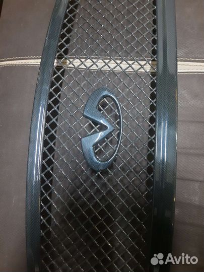 Решётка радиатора infiniti FX 35