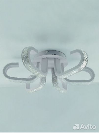 Новая Светодиодная люстра с пультом medusa 108w