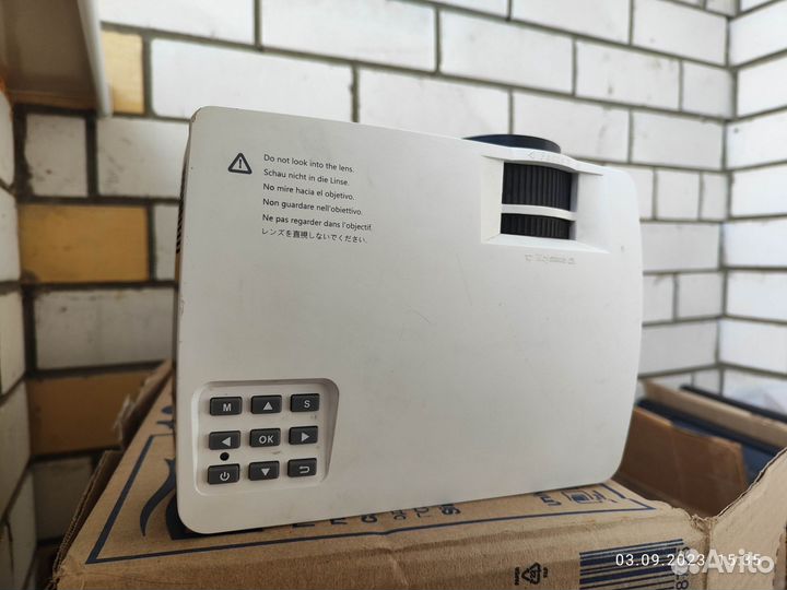 Проектор AUN akey 1