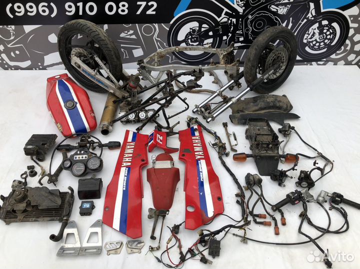 На разборе Yamaha FZ 400 N 1986г