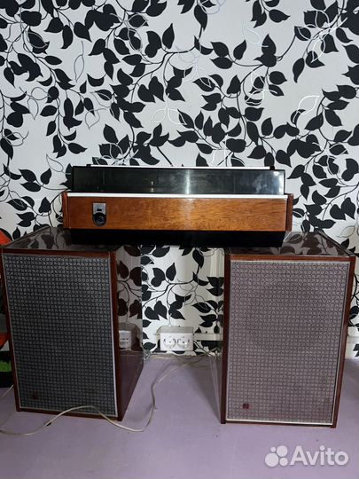 Виниловый проигрыватель вега