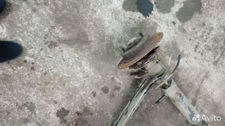 Задняя балка Nissan Primera P11 2.0