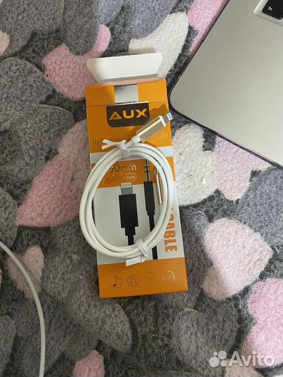 Lightning aux кабель / адаптер в машину для iPhone
