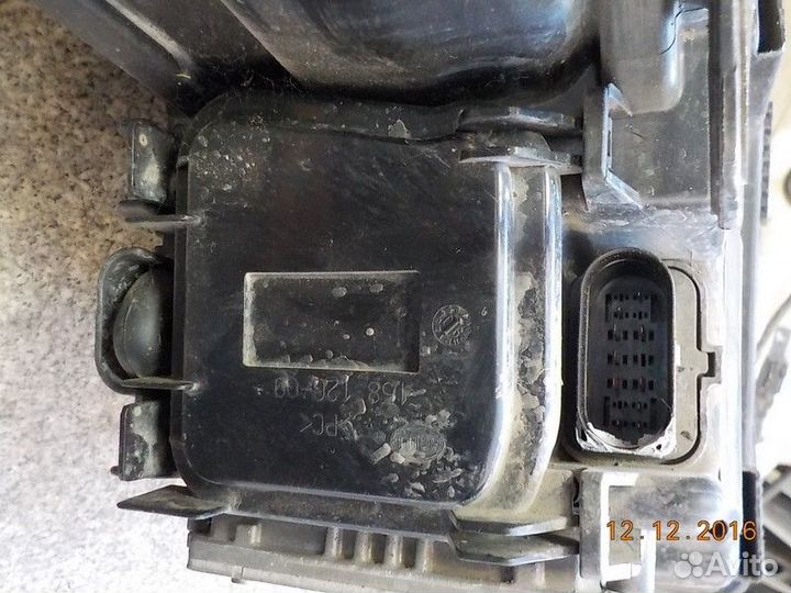 Фара правая Audi S8 седан BSM-002835 2008