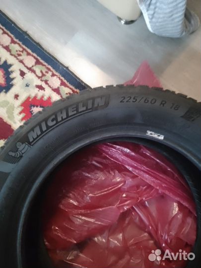 Michelin X-Ice North 4 225/20 R18
