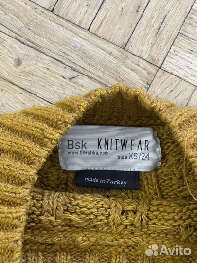 Свитер женский bershka